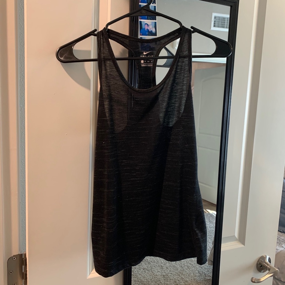 Nike workout tank top